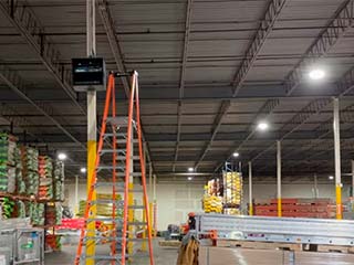 Электромонтажные работы на складе