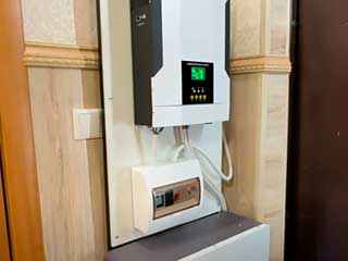 Источник бесперебойного питания